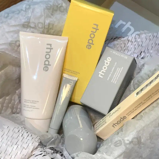 Caffeine Facial Mask & Lip Gloss Set – additional view 2