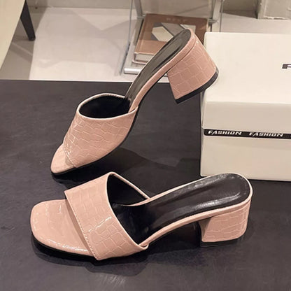White Open-Toe Mid-Heel Block Sandals – Block Heel Detail | Celina Studio