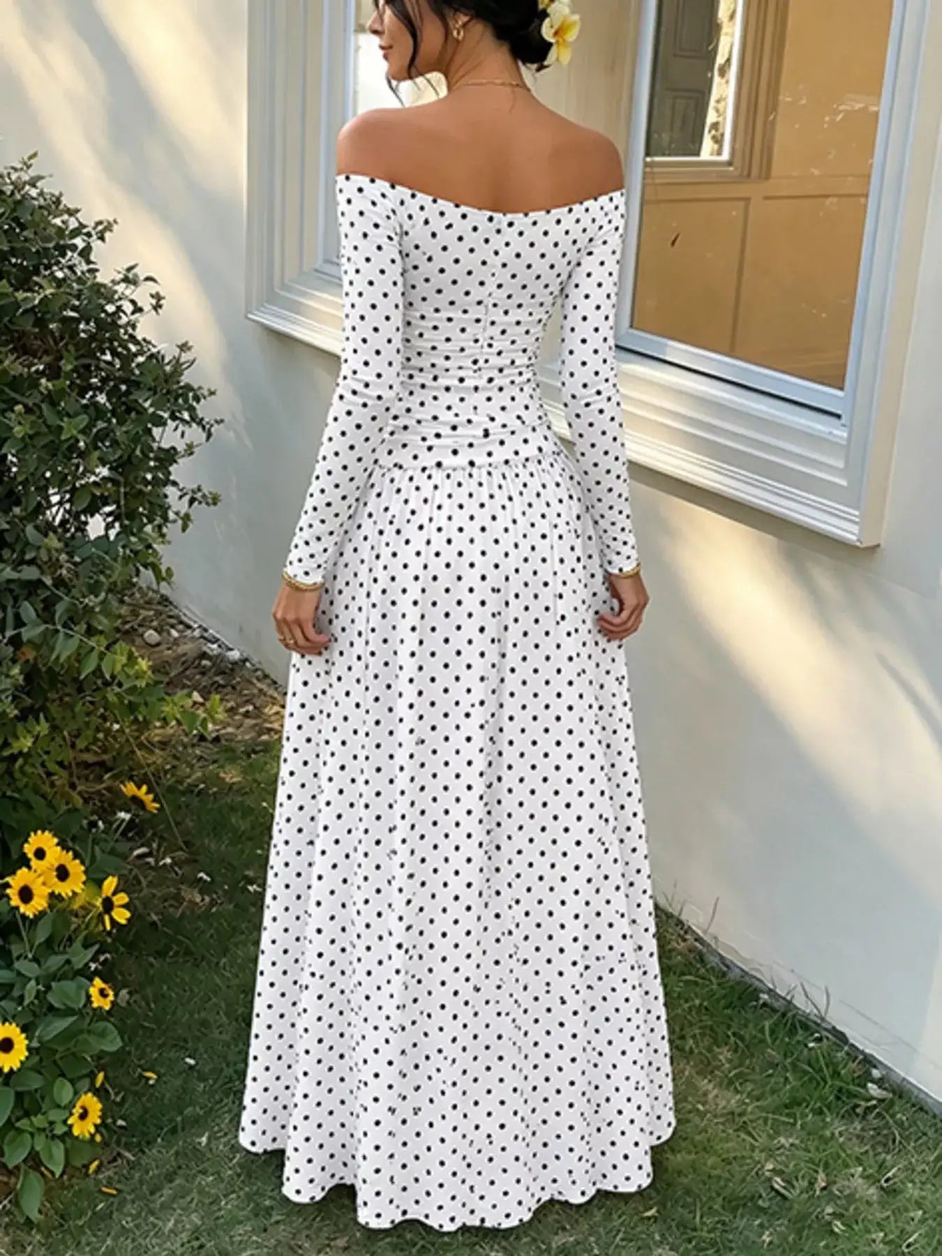 Off-the-Shoulder Ruched Maxi Dress – Ruched Bodice Detail