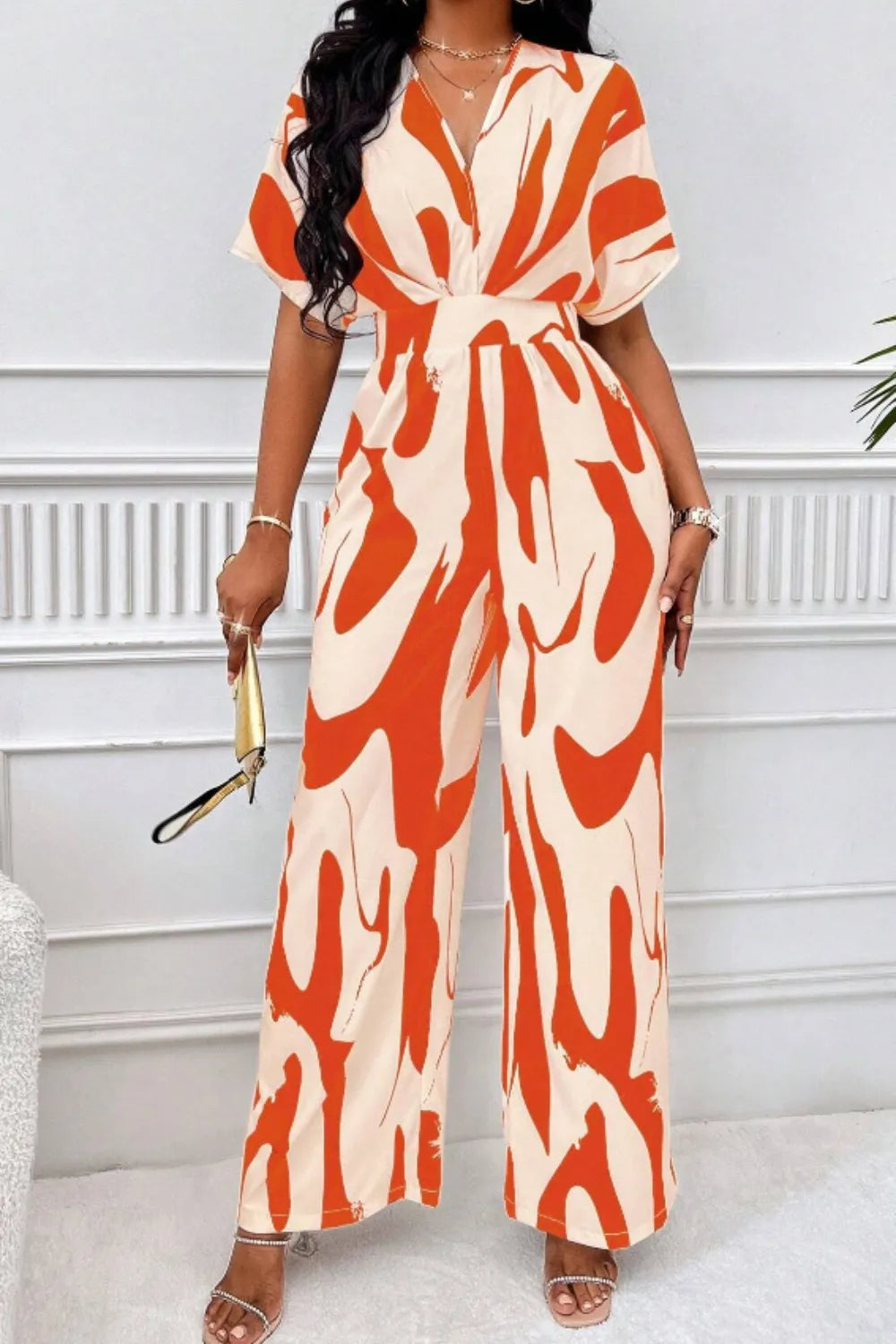 Celina Studio Printed V-Neck Short Sleeve Wide Leg Jumpsuit – Wide Leg Silhouette Detail