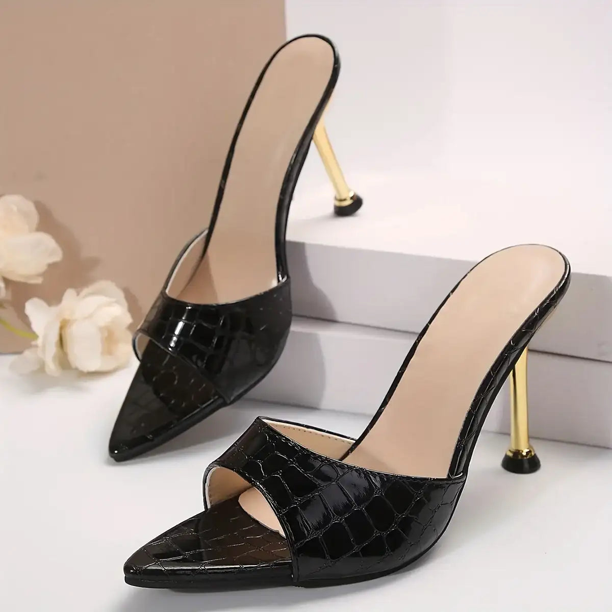 Crocodile Texture Peep Toe Stiletto Sandals – Peep Toe Detail