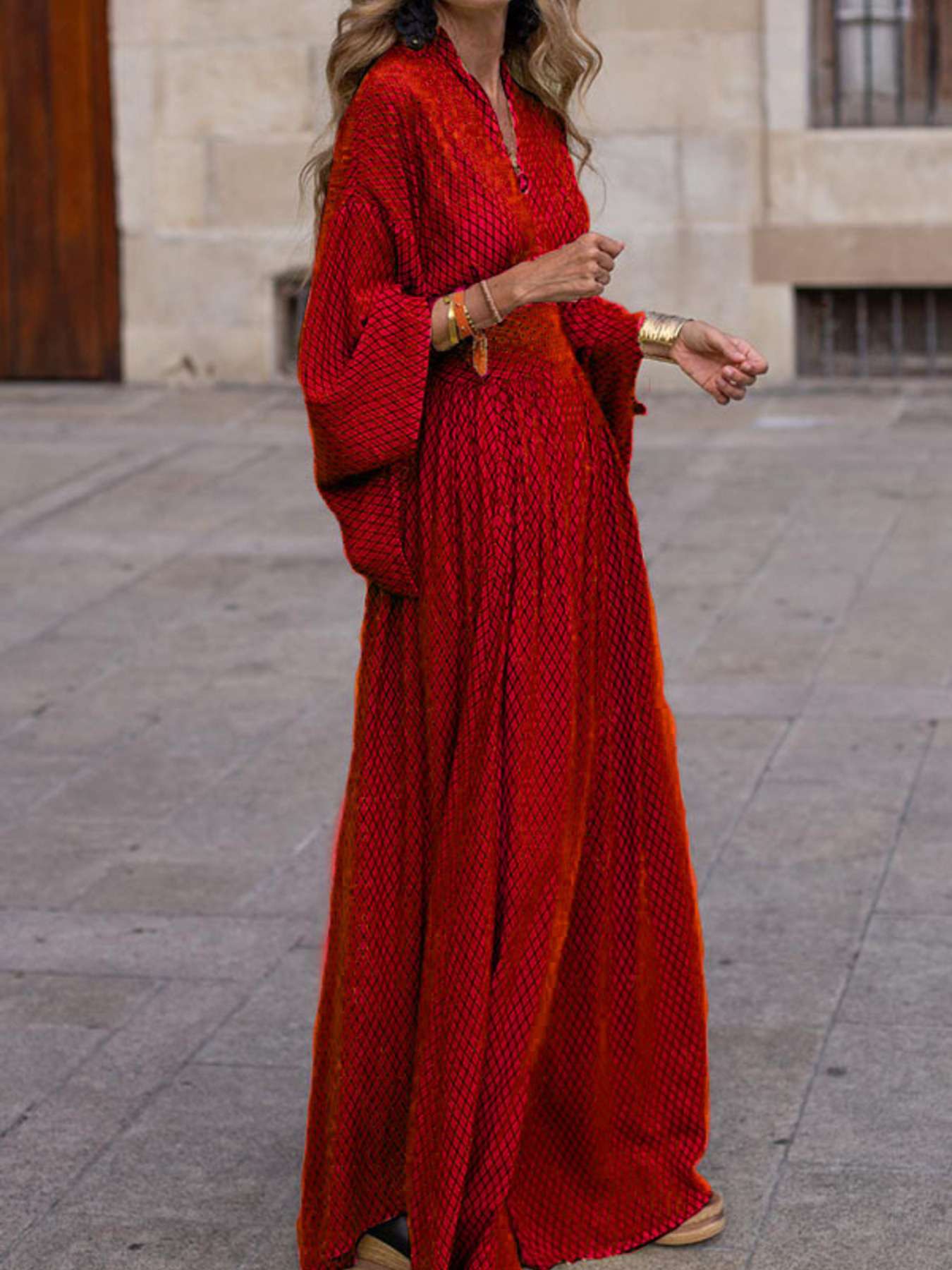V-Neck Maxi Dress with Flowy Sleeves – Sleeve Detail