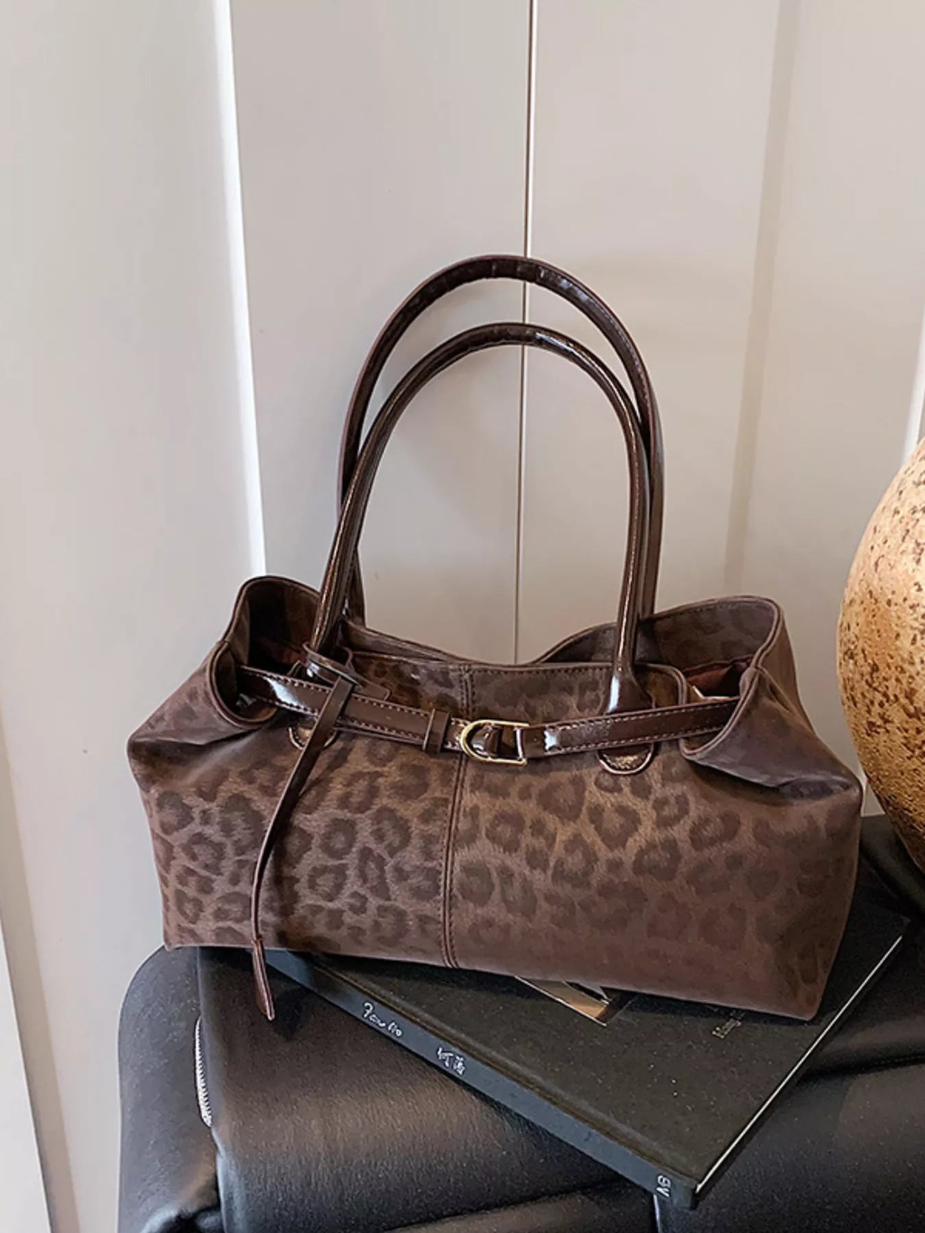 Large Leopard-Print PU Leather Handbag – Handle Detail